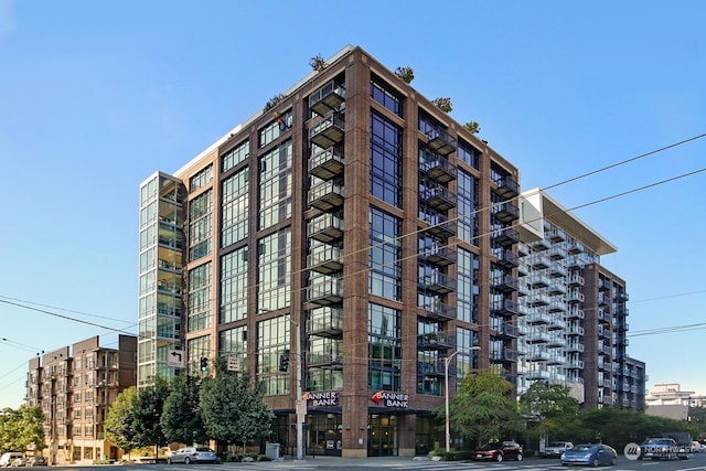 2911 2nd Ave Unit 610, Seattle, WA 98121 - photo 25