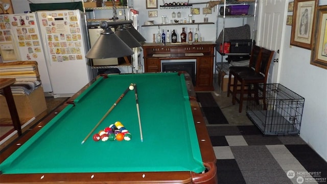 recreation room featuring pool table and bar area