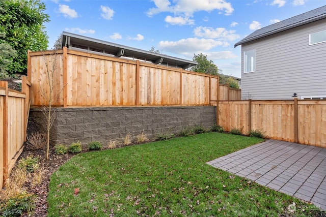 view of yard with a patio area