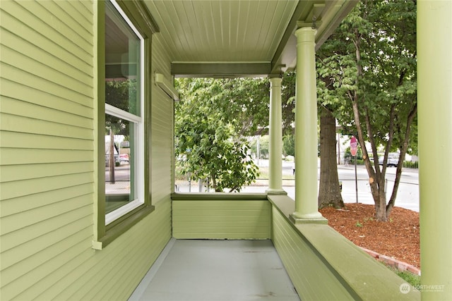 balcony featuring a porch