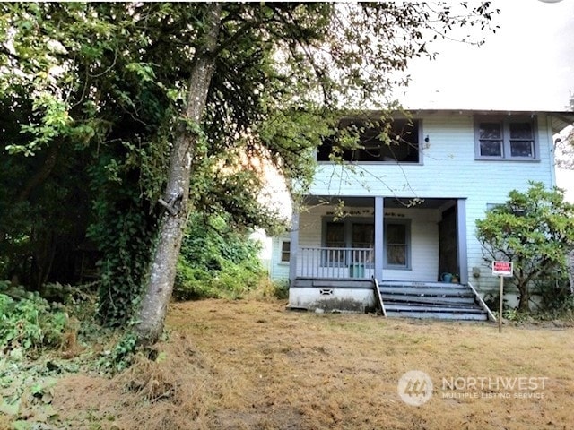 view of front of house featuring a porch