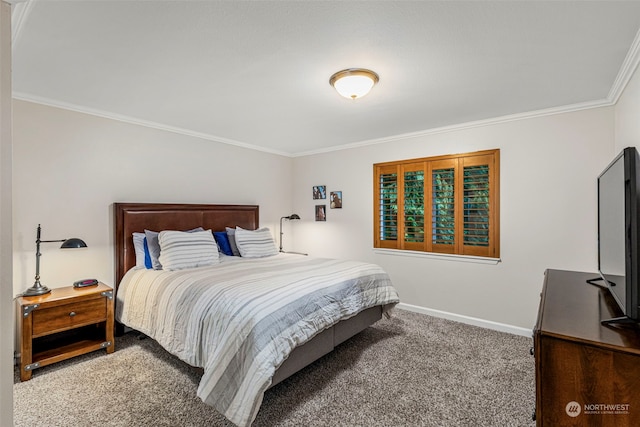 bedroom featuring carpet flooring and crown molding