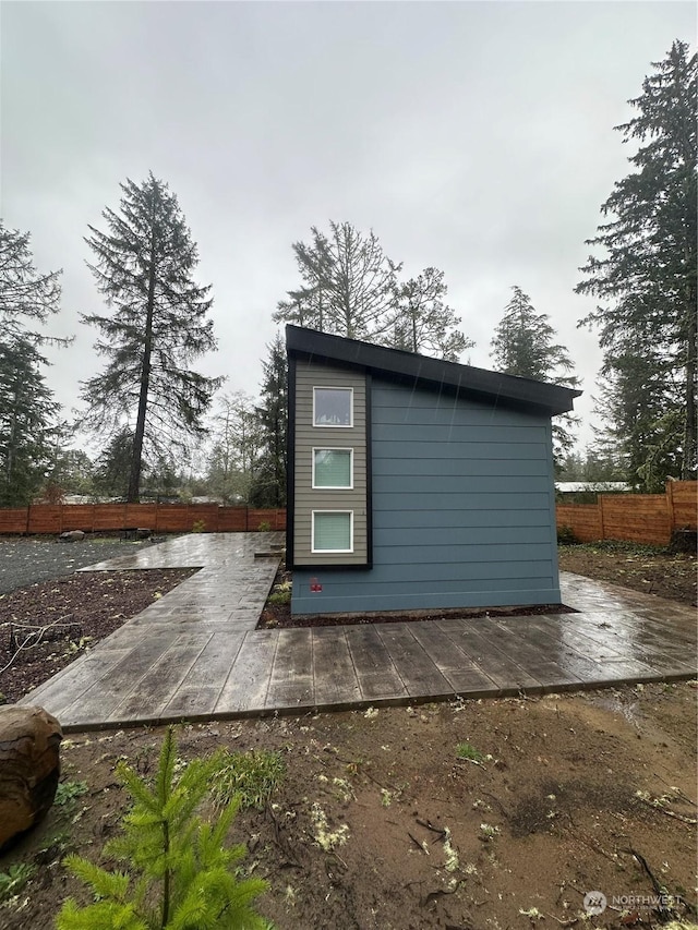 view of outbuilding