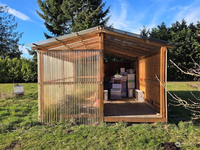 view of outdoor structure