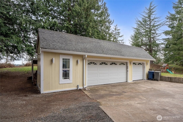 view of detached garage