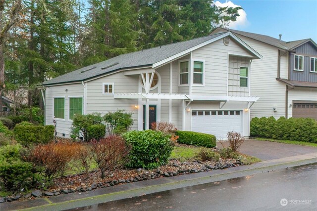 view of front of house featuring a garage