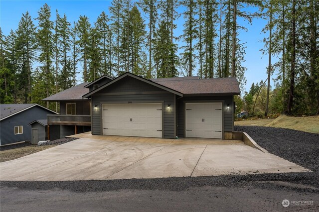 view of front facade with a garage