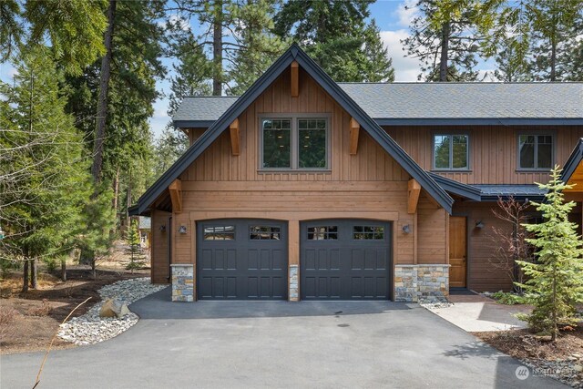 craftsman-style house featuring a garage