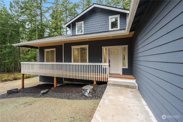 view of front facade featuring a porch