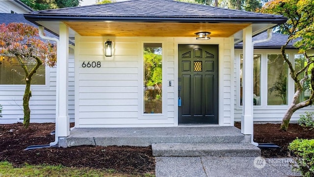 view of entrance to property