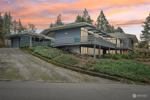 view of front of property featuring a garage