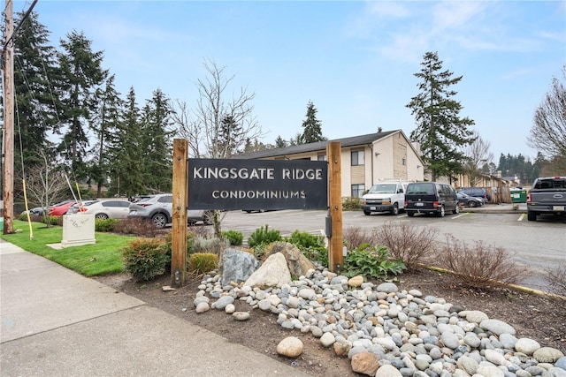 view of community / neighborhood sign