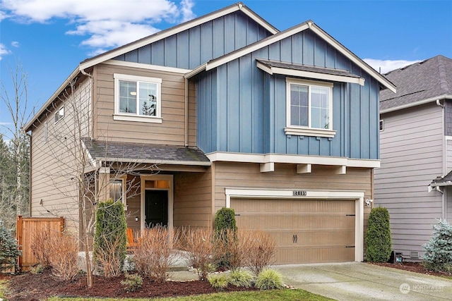 view of front of house featuring a garage