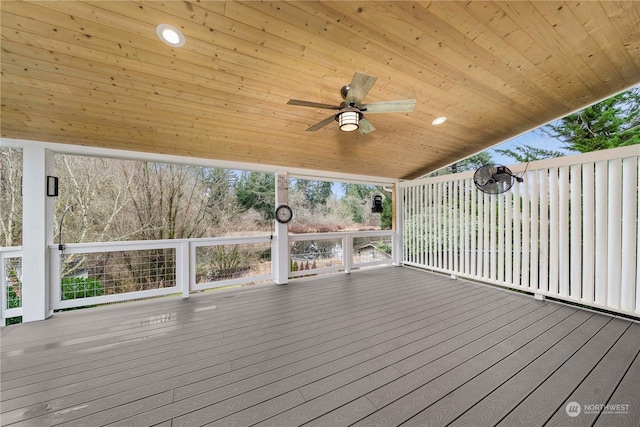 deck with ceiling fan