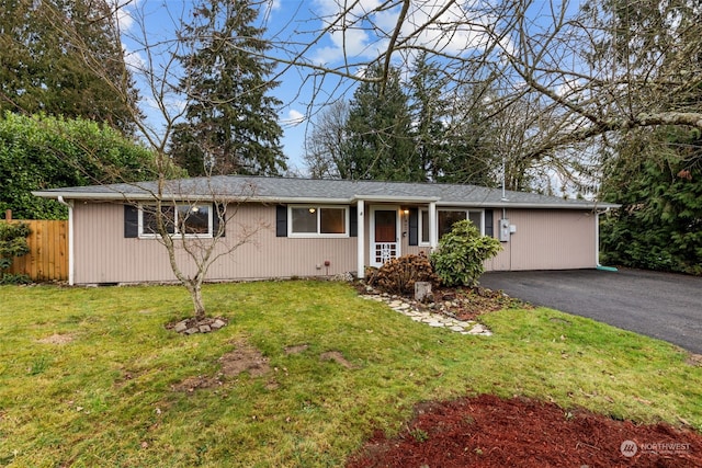 single story home with a front yard