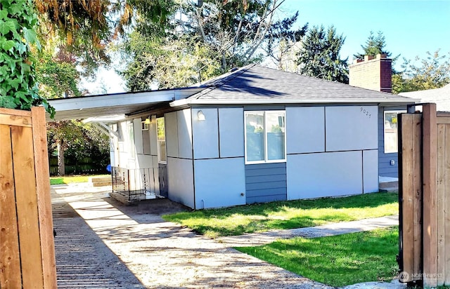 view of home's exterior