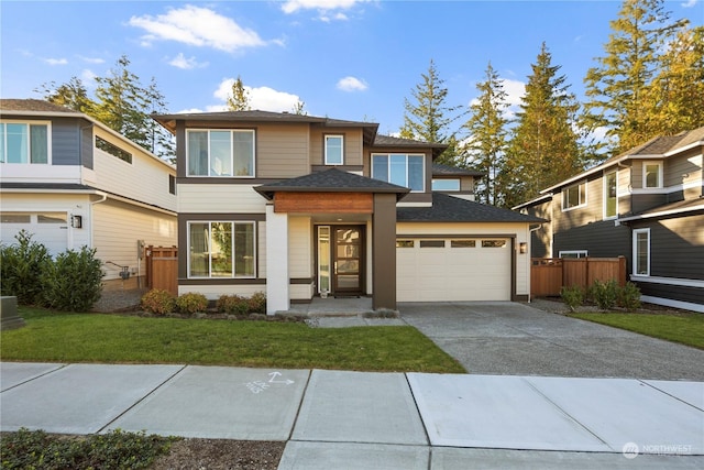 view of front of property featuring a front yard