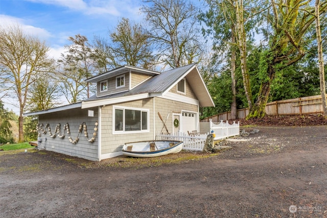 view of front of house featuring a garage