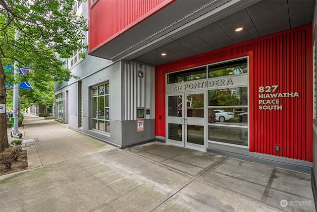 view of entrance to property