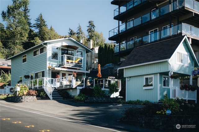 view of front facade