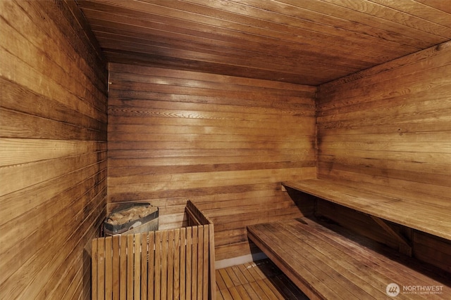 view of sauna / steam room