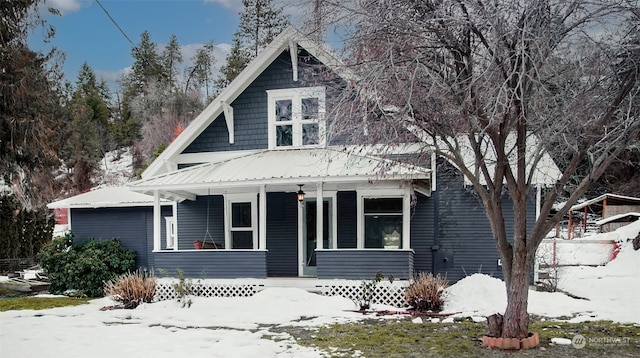 view of front of house with covered porch