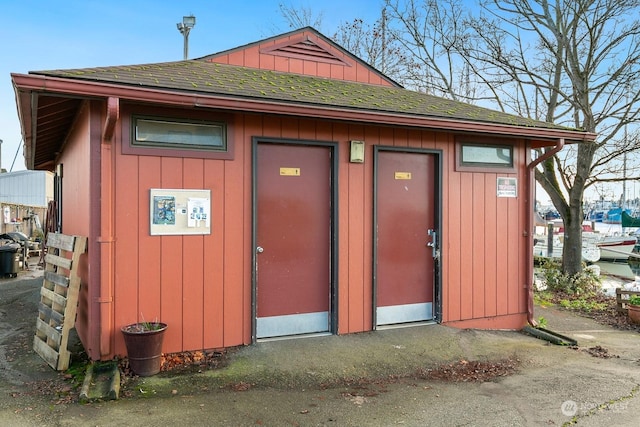 view of outbuilding