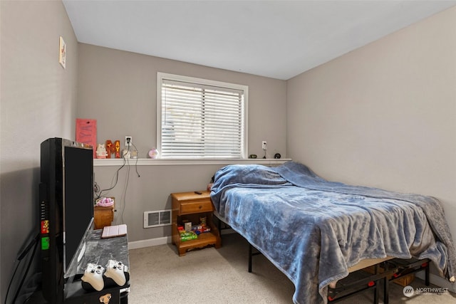 bedroom featuring carpet floors