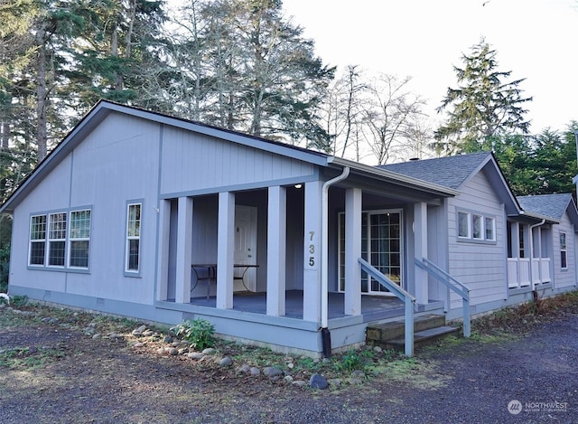 view of front of house featuring a porch