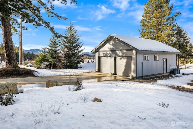 exterior space featuring a mountain view