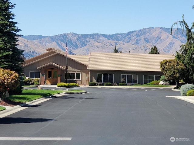 exterior space featuring a mountain view