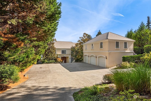 view of front facade with a garage