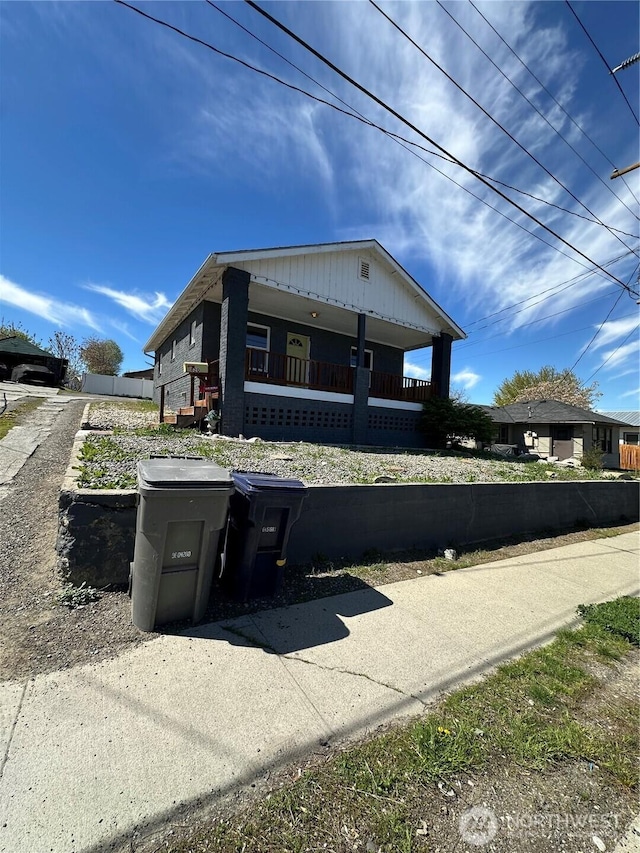 view of front of property with a porch