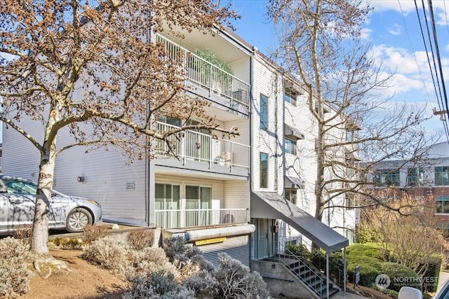 762 Hayes St Unit 18, Seattle, WA 98109 - photo 2