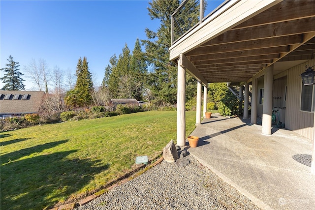 view of yard with a patio area