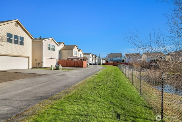 view of road featuring a residential view