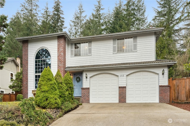 view of front facade featuring a garage