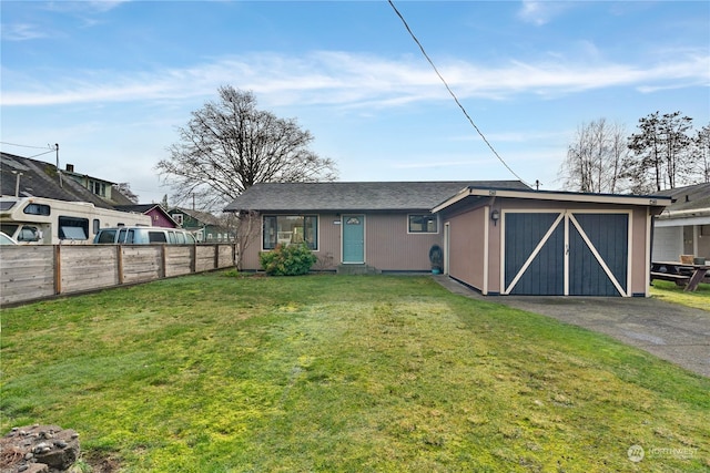 view of front of home with a front lawn