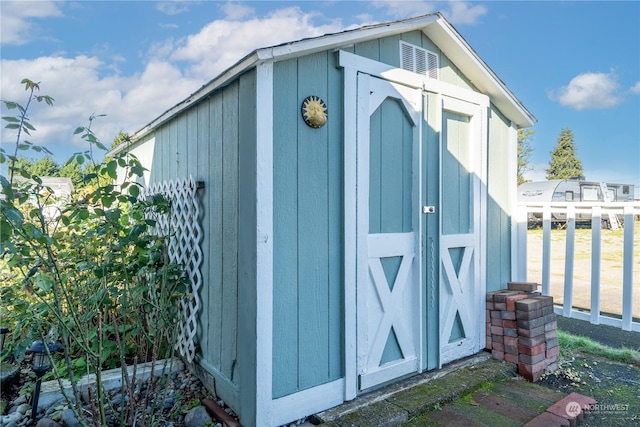 view of outbuilding