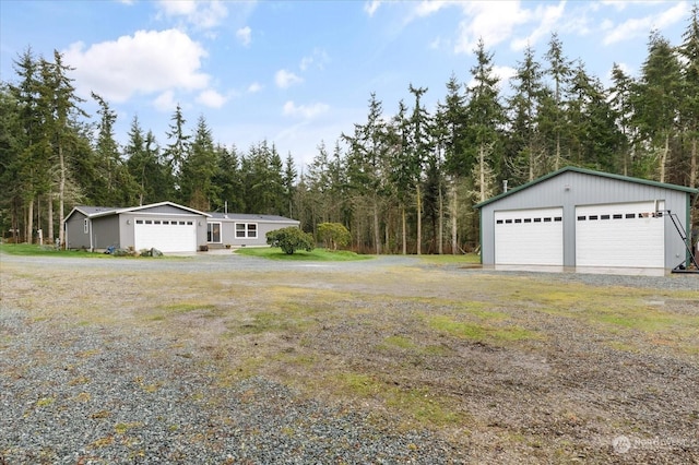 view of front facade featuring a garage