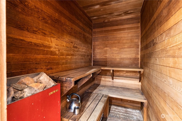 view of sauna / steam room