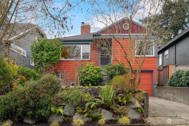 view of front facade with a garage