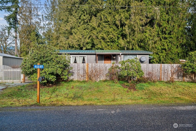 view of front of house