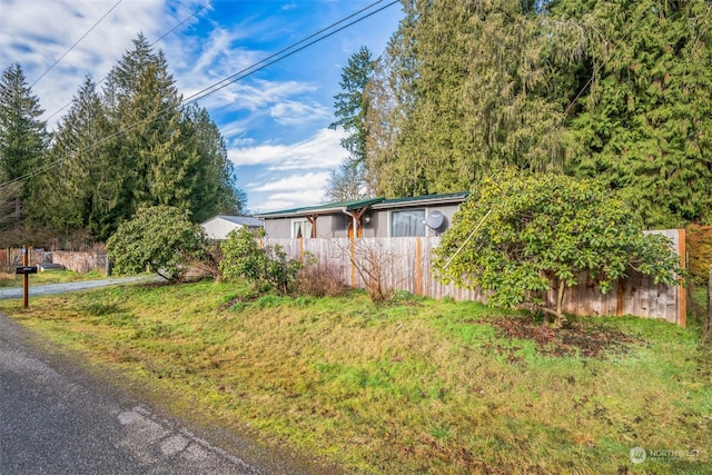 view of front of property