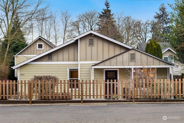 view of home's exterior