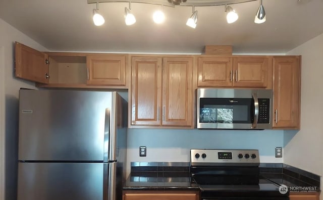kitchen featuring stainless steel appliances