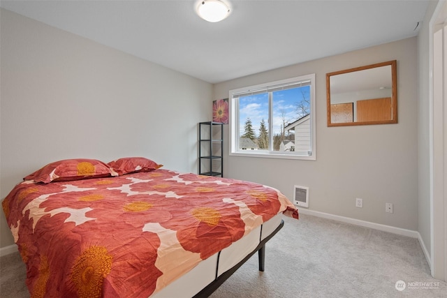 bedroom with carpet flooring