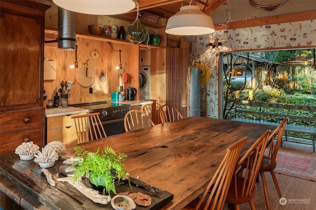 dining room with washer / dryer