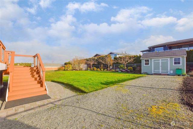 view of yard featuring a storage shed