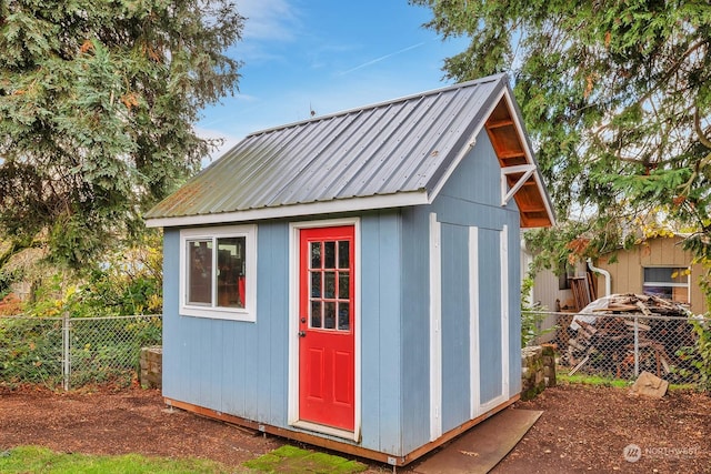 view of outbuilding